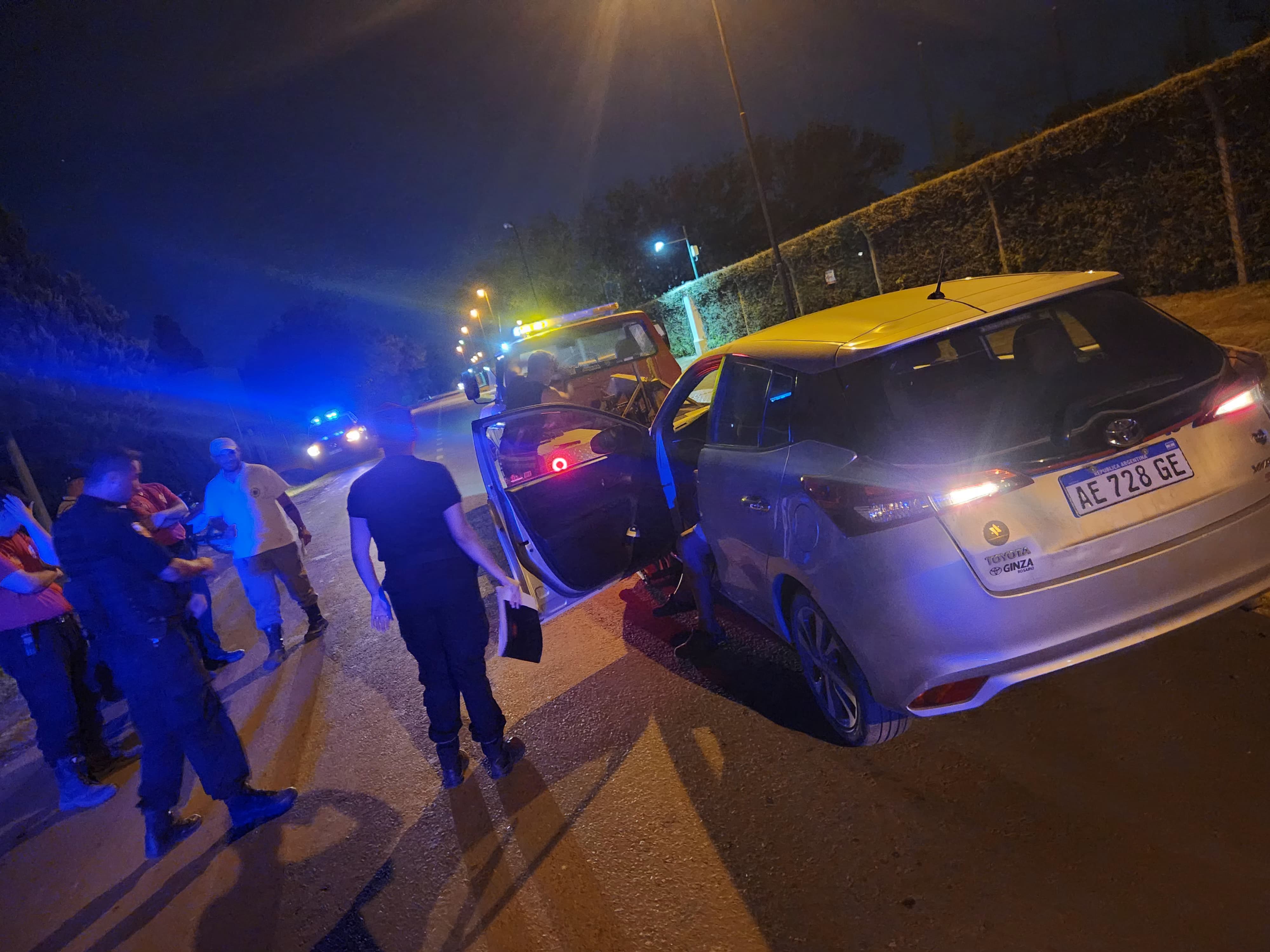 Clásico de Funes: cayó en una zanja, lo sacaron, pero no tenía papeles y fue al corralón